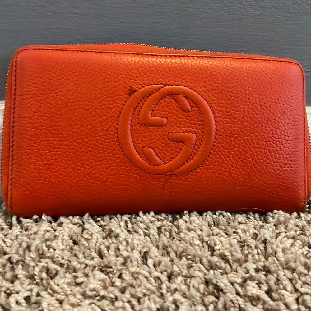 PRELOVED Gucci soho wallet🧡